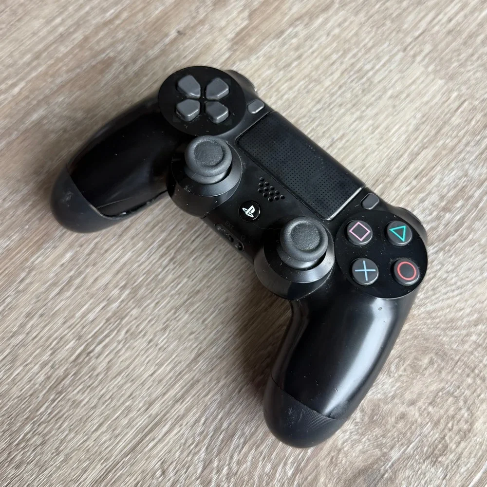 Sony PlayStation 4 DualShock 4 Wireless Controller Jet Black CUH-ZCT2U UNTESTED